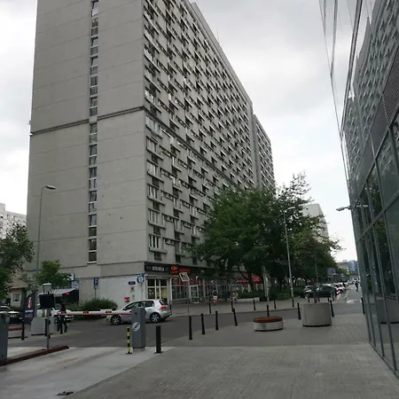 Metro Rondo Onz Lägenhet Warszawa