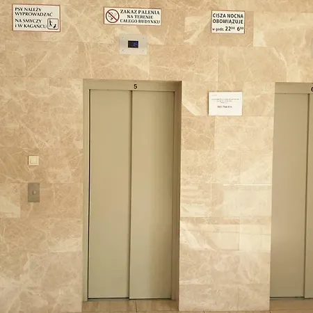 Metro Rondo Onz Lägenhet *