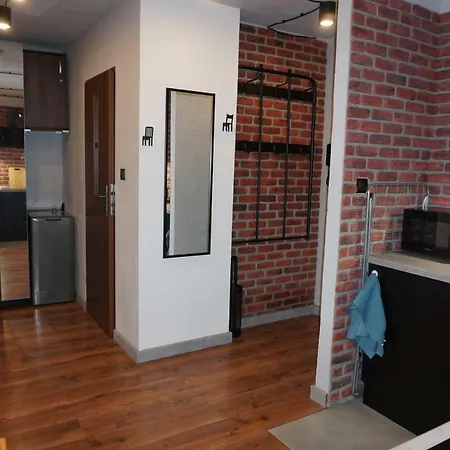 Metro Rondo Onz Apartment
