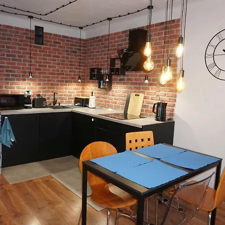 Metro Rondo Onz Apartment